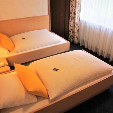 Gasthof Rodachtal Mit Gaestehaus Katharina Schwarzenbach am Wald Room photo
