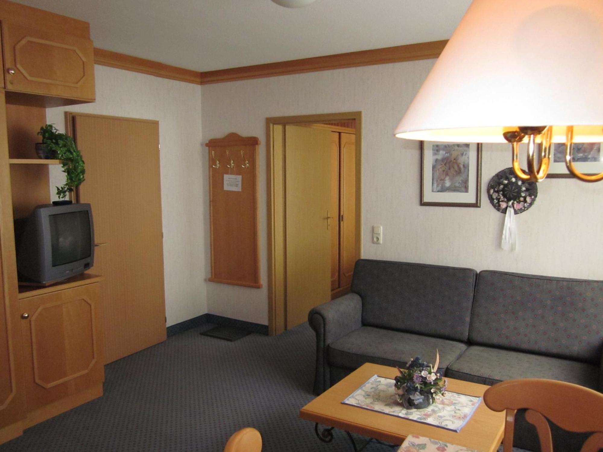 Gasthof Rodachtal Mit Gaestehaus Katharina Schwarzenbach am Wald Room photo
